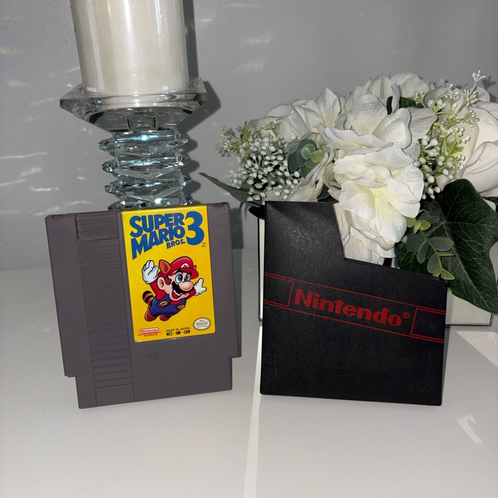 Nintendo Super Mario Bros. 3 NES Cartridge with Black Sleeve - Gray & Yellow